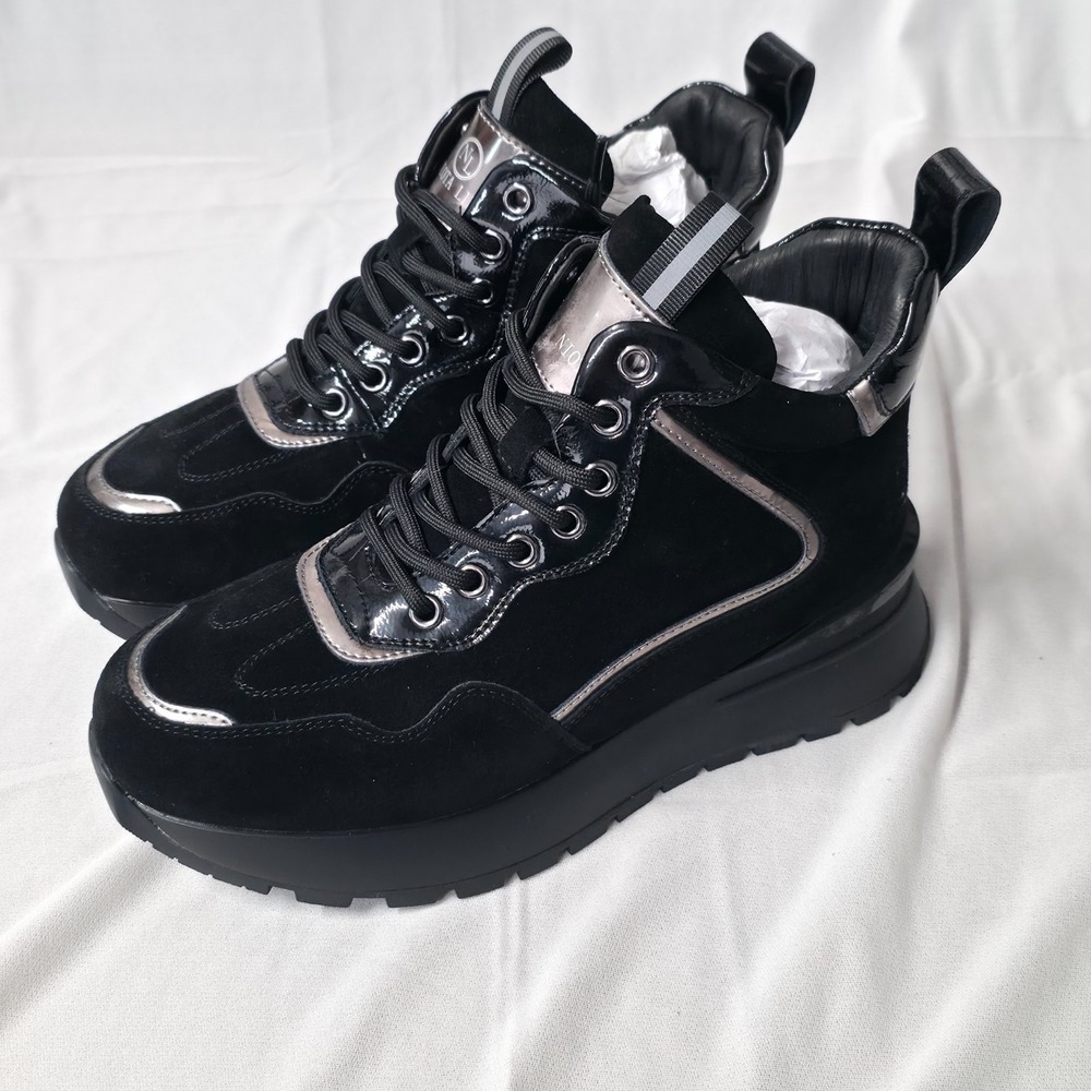 Niota Lineโ Women's Black Platform Bootie Sneaker Size 8.5